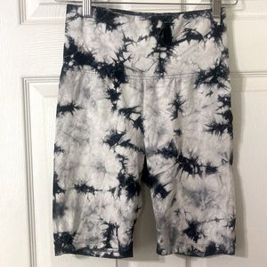 WOMENS BP TIE DYE BIKER SHORTS SIZE SMALL.